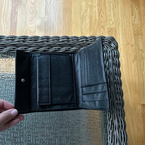 Black Prada wallet - Picture 4 of 7